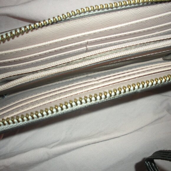 Michael Kors Jet Set Continental Wallet - Picture 3 of 6